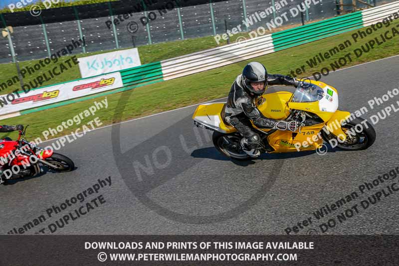 PJM Wedding Photography;enduro digital images;event digital images;eventdigitalimages;mallory park;mallory park photographs;mallory park trackday;mallory park trackday photographs;no limits trackdays;peter wileman photography;racing digital images;trackday digital images;trackday photos